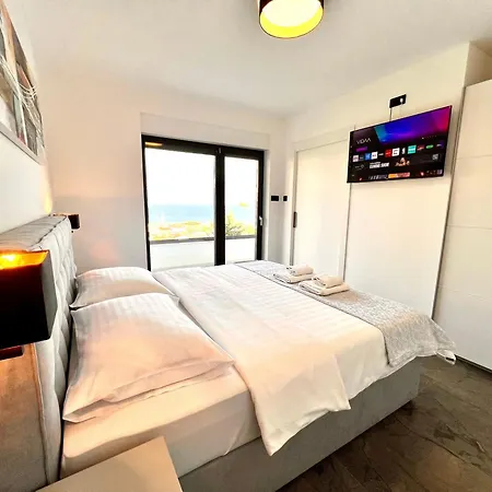 Apartment Lux Escada *