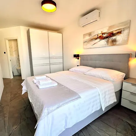 Lux Escada Appartamento Ičići