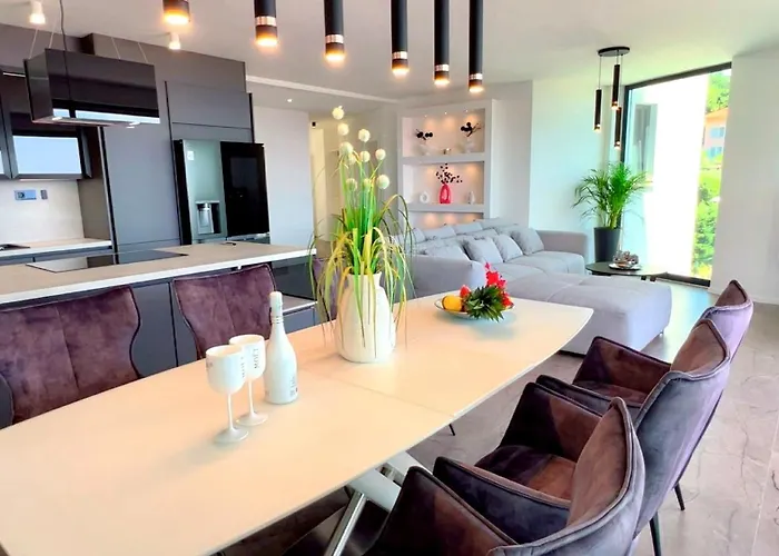 Lux Escada